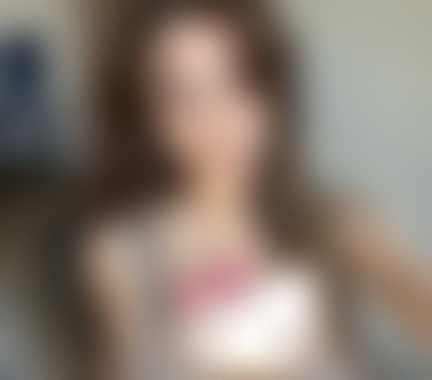 Photos for Young Busty Petite🍭LIVE VERIFY before calls🇬🇧🐰