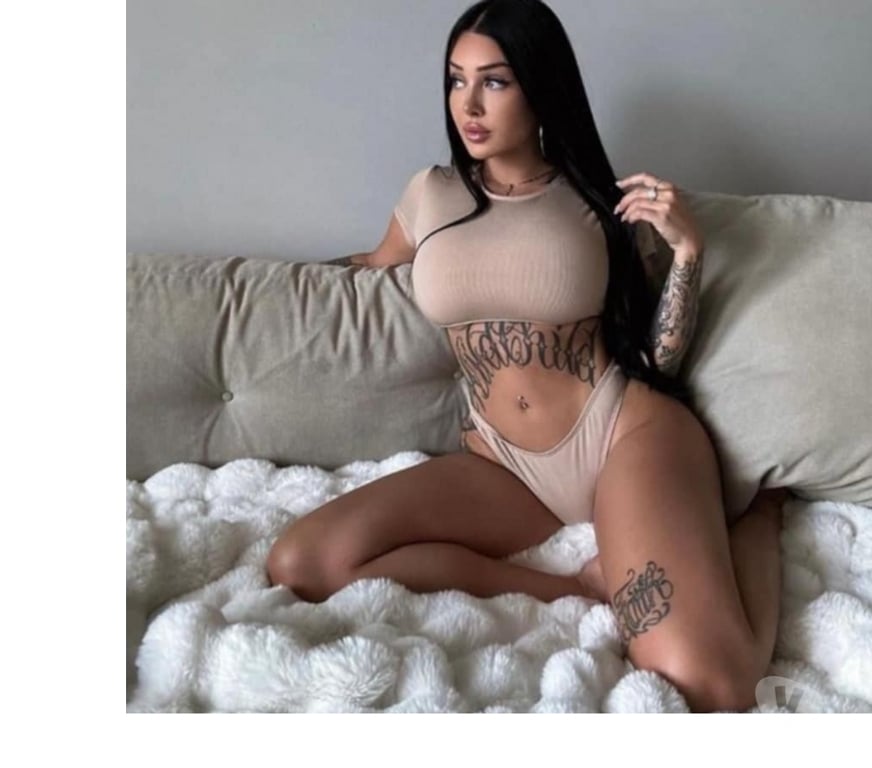 Escorts West Midlands Sandwell - Photos for Hi im Andra party girl new in town🥰😘😘