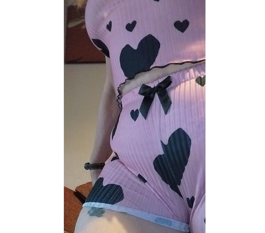 Adult Entertainment Central London Barbican - Central London - Photos for £10 clothed cam call, I watch you. ONLINE ONLY OFFER