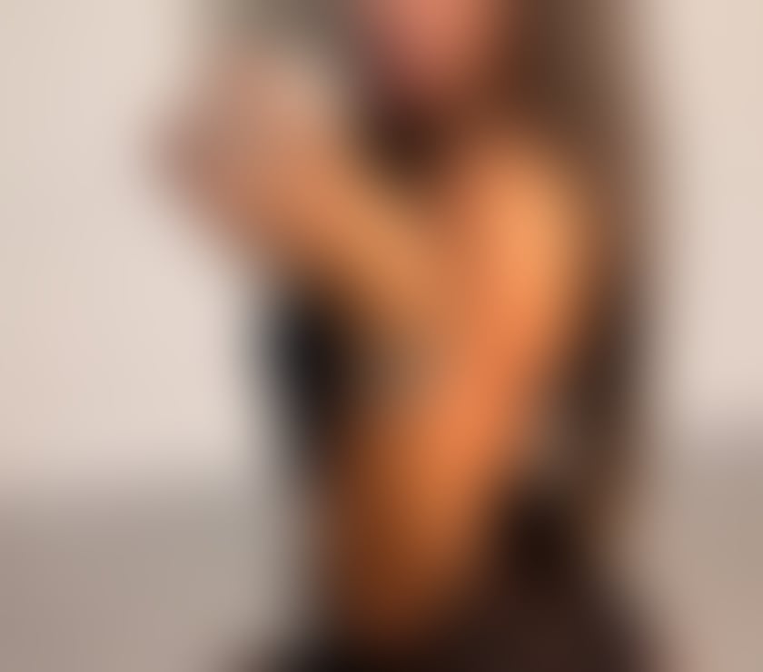  Escorts Enfield Town Centre Enfield - Photos for 🤎🍯CANDY GLOW • GOLDEN ENERGY • SOFT POLISH🍯🤎