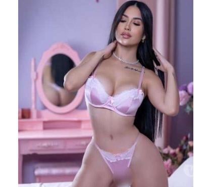  Escorts & Erotic Massage Salisbury Wiltshire - Photos for Candy Elegant Discreet