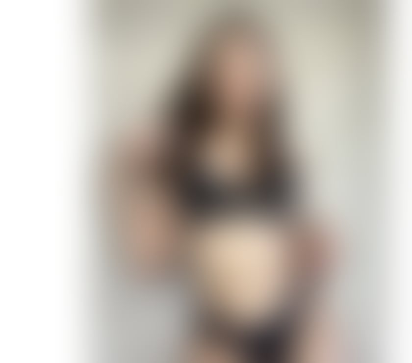  Escorts & Erotic Massage Liverpool City Centre Liverpool - Photos for Hi guys my name is Delia party girl😘🥰owo🥰