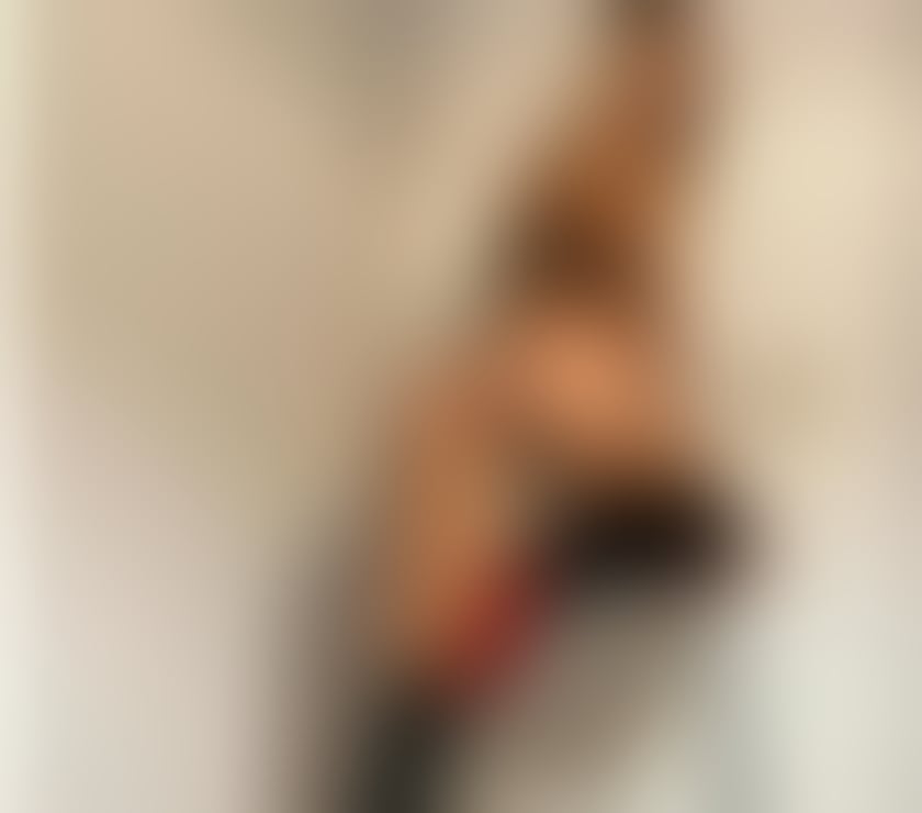 Escorts Cornwall Newquay - Cornwall - Photos for Don't send deposit.confirm that I am real with a video call