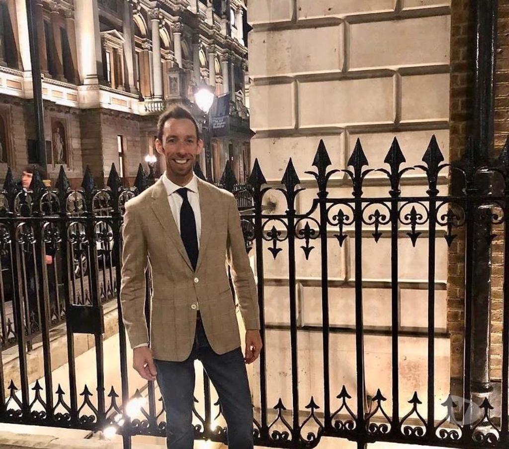 Escorts Central London Green Park Station - Central London - Photos for NEW 24 7 Tall Dark Hung English Gentleman