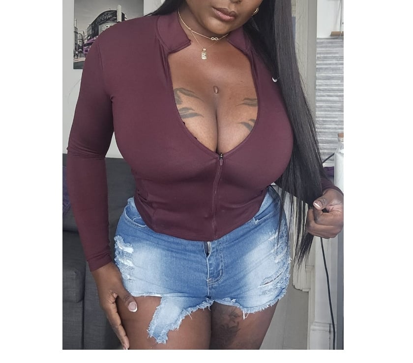 Escorts East London Canary Wharf Station - East London - Photos for CURVY Ebony 🍫 E14 UNFORGETTABLE GF EXPERIENCE