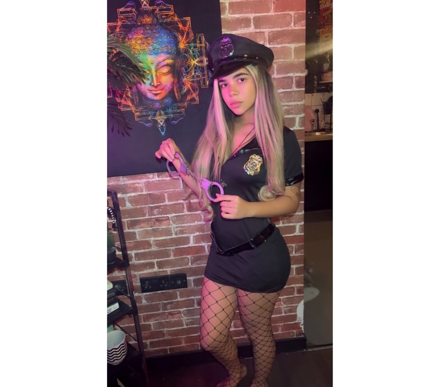 Escorts East London Commercial Road - East London - Photos for British • mya • 19 • independent partygirl🥳