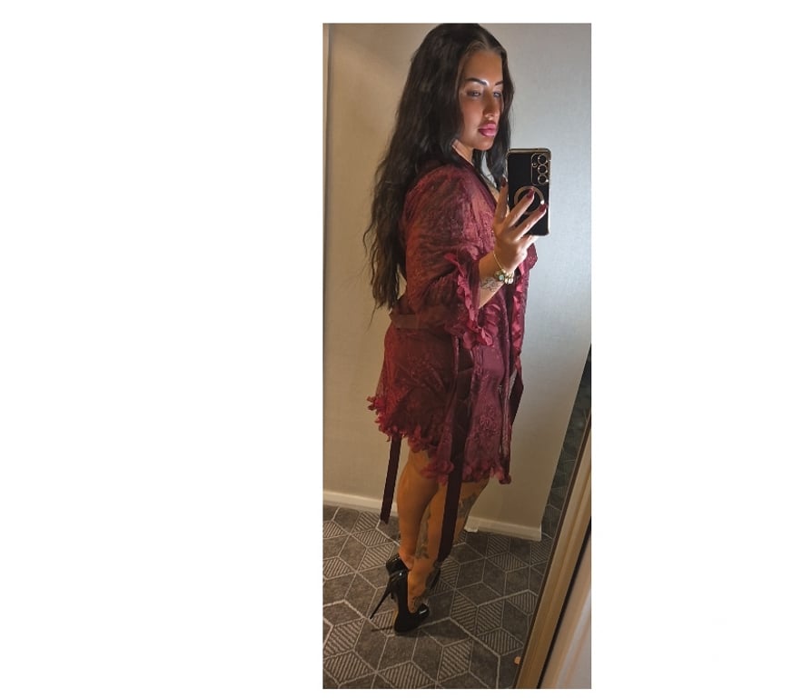 Escorts Warrington Lymm - Warrington - Photos for Curvy, kinky Yorkshire girl