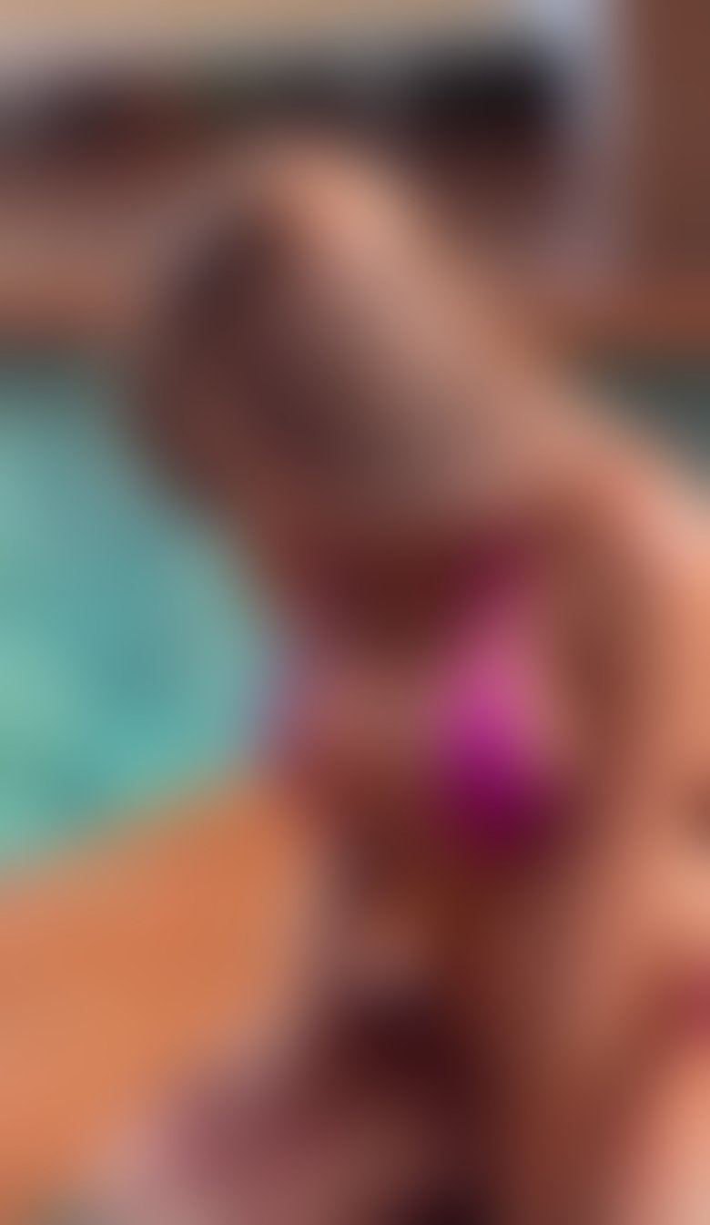 Escorts East London Canary Wharf Station - East London - 