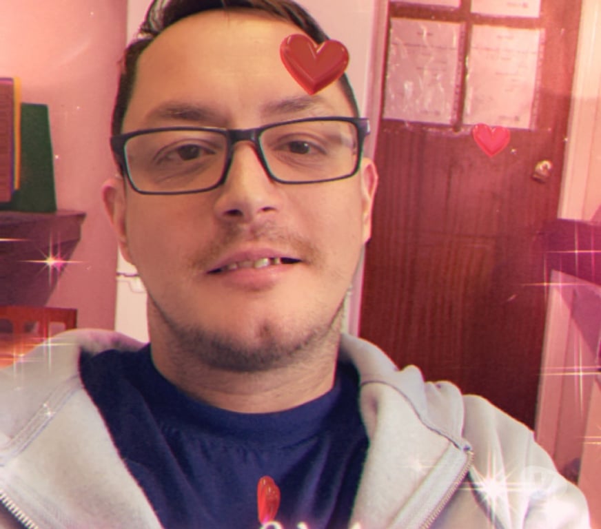  Gay massage South Yorkshire Doncaster - Photos for Chunky gay guy can accom at your service