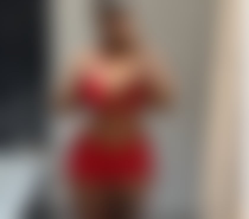 Escorts Silvertown East London - Photos for Your favourite caramel baddie Aaliyah😻