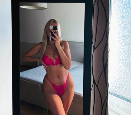 Escort Birmingham City Centre Birmingham - Photos for I'm Olivia 😊 kissing incl. WhasApp for videos x