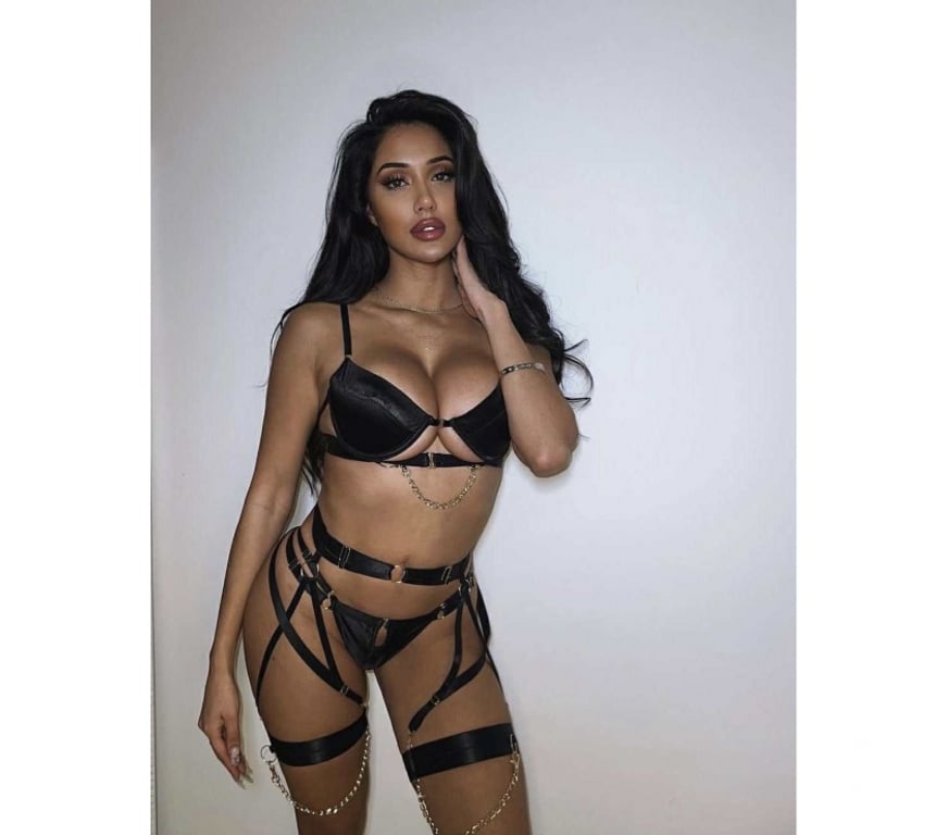 Escorts Surrey Woking - Photos for Outcalls only❤️‍🔥 video confirmation