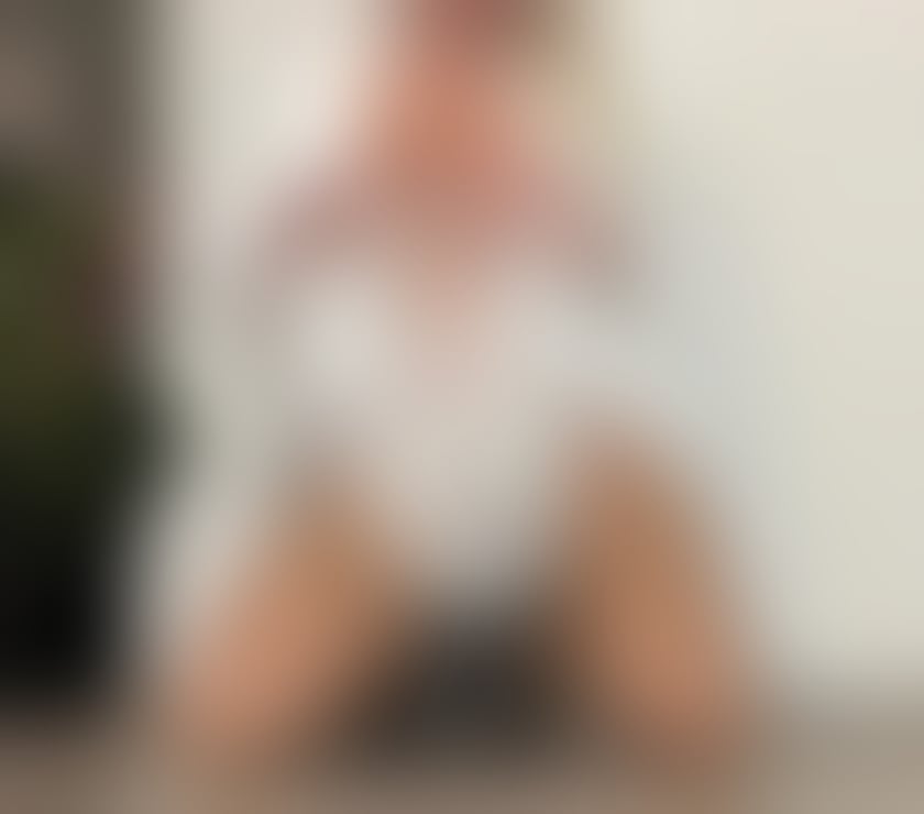 Escorts & Erotic Massage London Gatwick Airport Crawley - Photos for Emma sweet girl