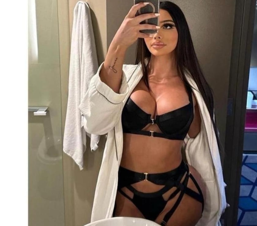 Escort Hill Top Sandwell - Photos for Hi I'm Alisa new in town full service