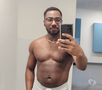 Gay escorts Brighton City Centre Brighton - Photos for Black Muscular Man