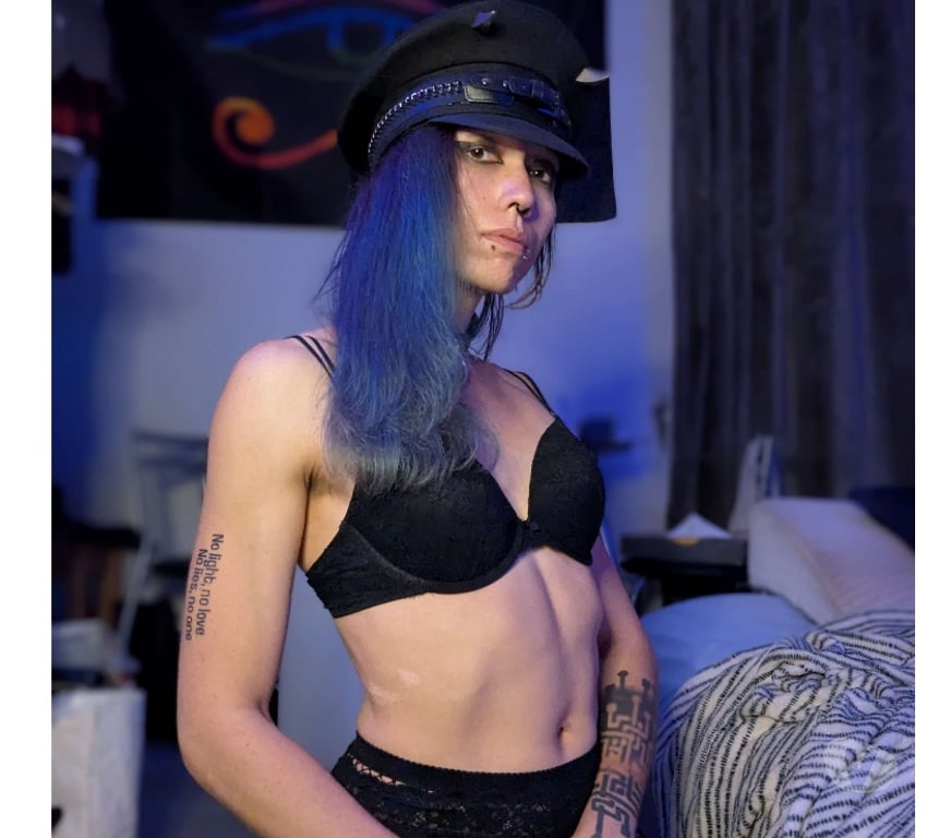 Trans Escorts Leicestershire Leicester - Photos for Trans Goth Girl looking to make your dreams come true