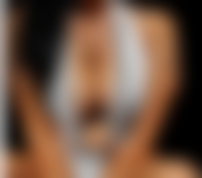 Escorts Slough Town Centre Slough - Photos for Sexy Lisa in Slough x x Call me today