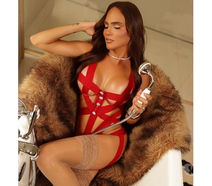 Photos for Pure Brazilian Ts girl ready to mingle