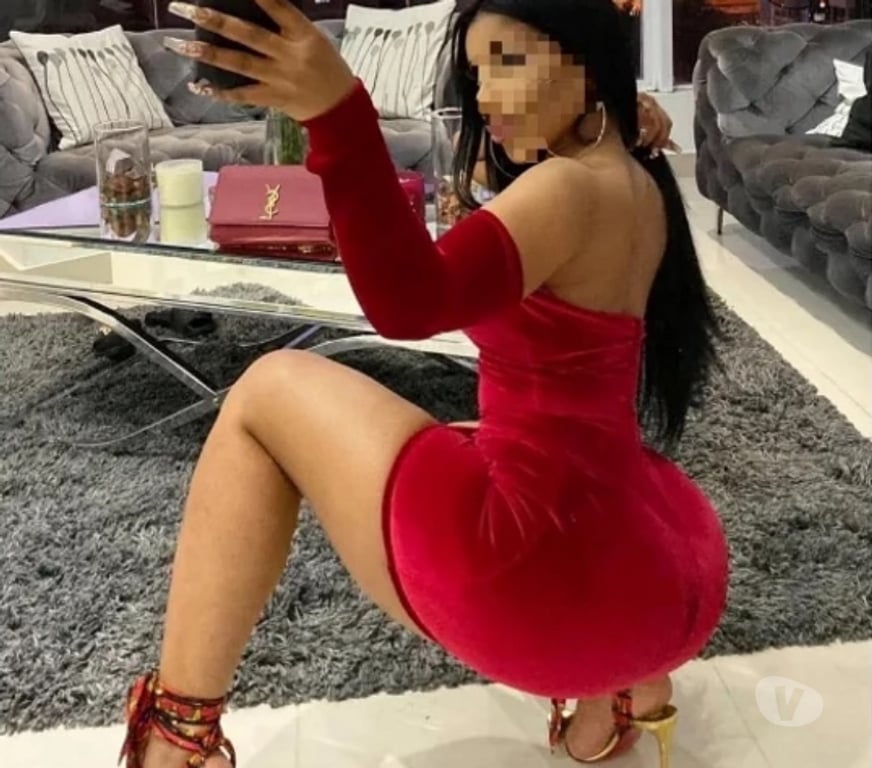 Escorts South Yorkshire Rotherham - Photos for 🥵🔥 Emma party girl ❤️‍🔥🎉🥂🍑