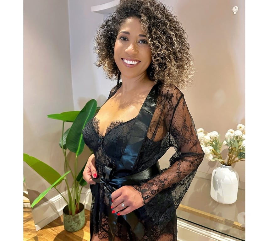 Escorts Bedfordshire Luton - Photos for New Natural Brazilian Funy girl 🌹 Luton