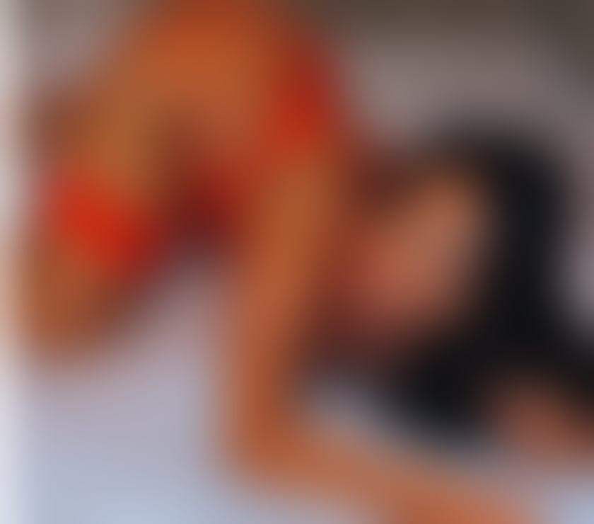 Escorts Essex Rochford - Photos for Curvy Brunette- Essex Girly