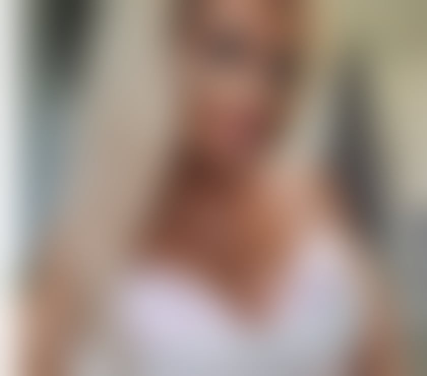 Escorts Wickford Basildon - Photos for Essex Busty Blonde