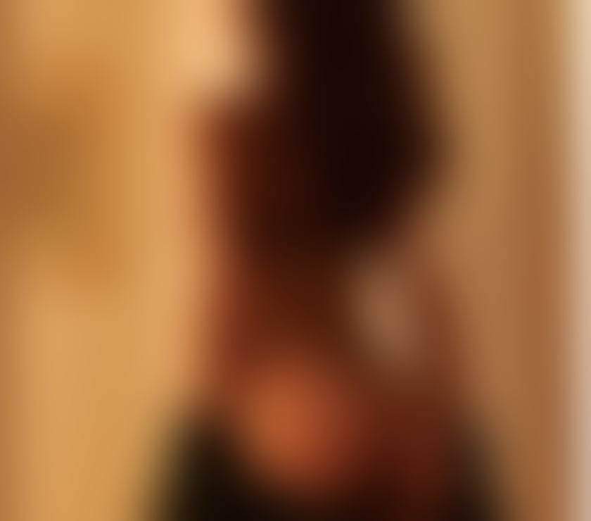 Escorts South West London Fulham Broadway - South West London - Photos for Hot Brazilian Brunette