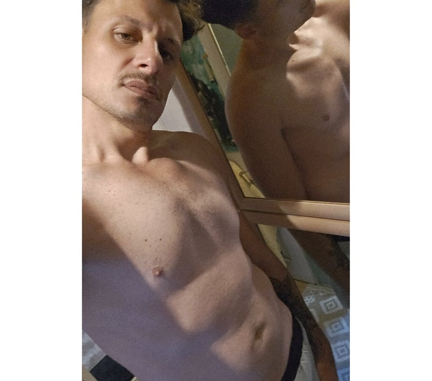  Gay massage Essex Basildon - Photos for 🔥24h✨️hot fun 🔥✨️genuine guy 🇧🇷I drive
