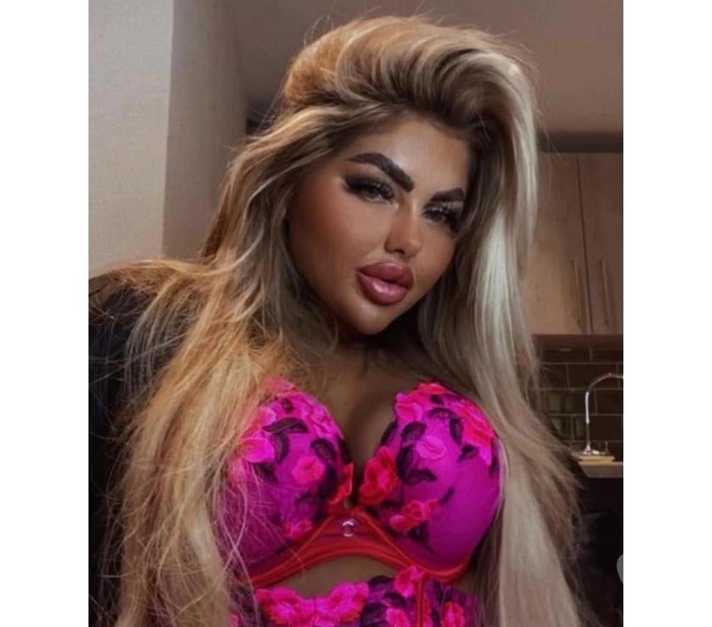Escorts West Yorkshire Bradford - Photos for Busty Curvy Breezee newww!