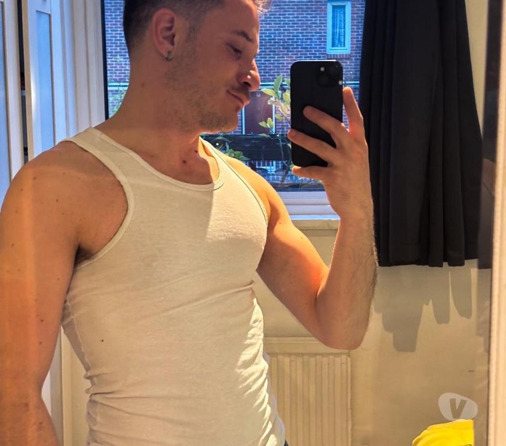  Gay massage South East London Canada Water Station - South East London - Photos for Straight man for gay massage