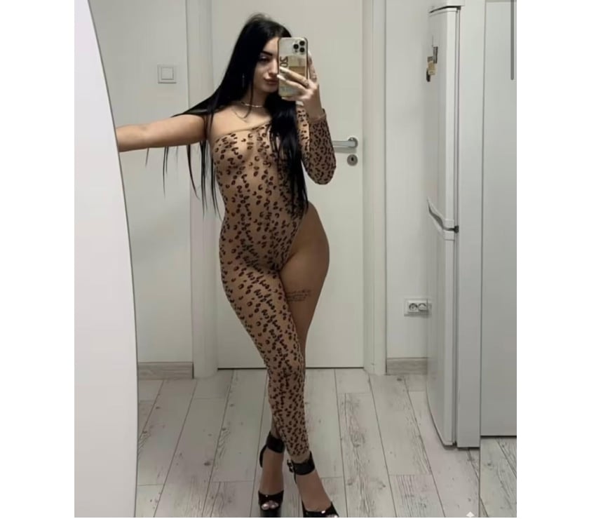 Escorts Reading Town Centre Reading - Photos for Jasmine Luxury Escort New in Town