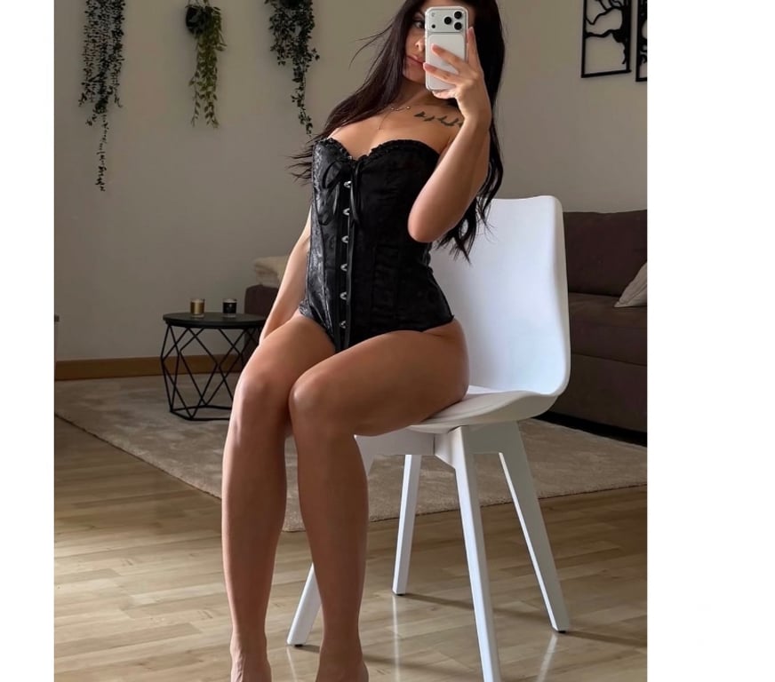 Escorts Hertfordshire St. Albans - Photos for Stunning Jade Outcall