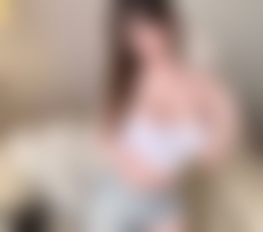 Photos for Japanese new party girl Alice in canary wharf