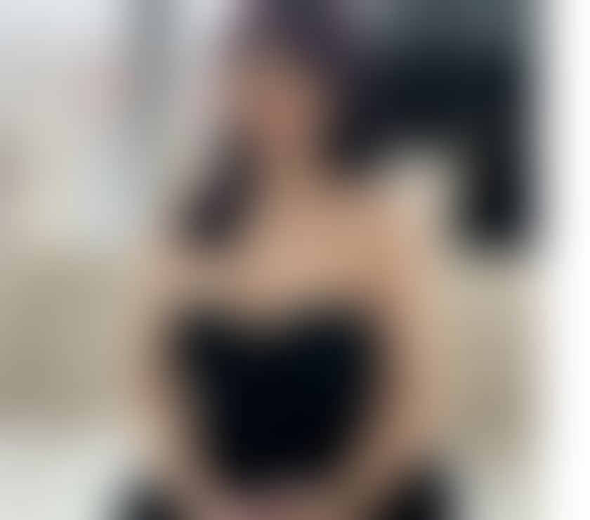 Photos for Japanese party girl in canary wharf