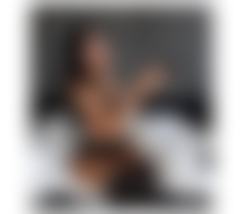 Escorts South West London Clapham Junction - South West London - Photos for 🔥 Curvy MILF 💋 Big Ass I am Available in North Harrow