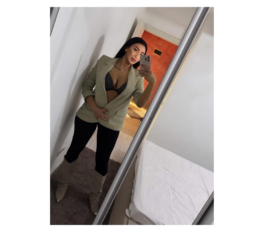 Escorts Slough Langley - Slough - Photos for 🌸Rose🌸Sexy & Naughty escort .Best massage