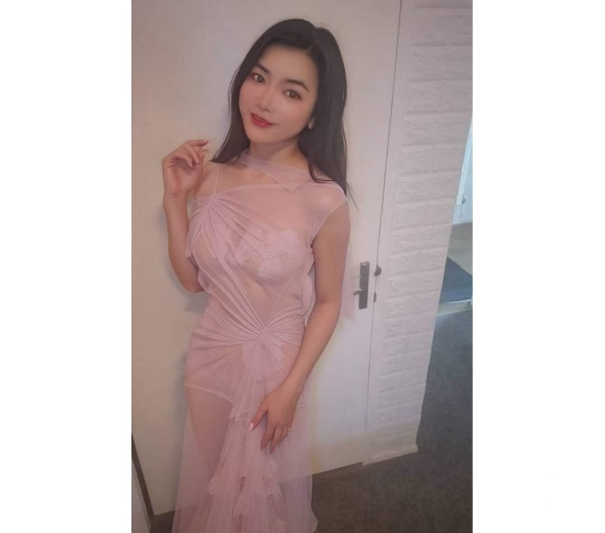 Escorts West London Notting Hill Gate Station - West London - Photos for New!!! Japanese Student UltimateGFE 07389723808