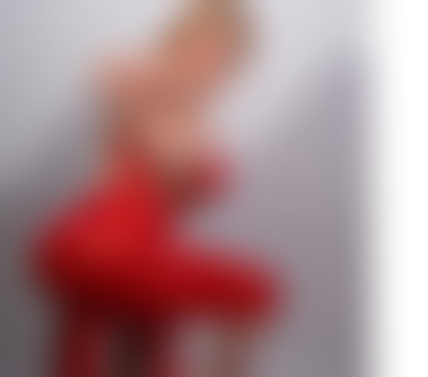 Escorts Belfast Belfast City Centre (South) - Belfast - Photos for Mature. Blonde. Curvy in all the right places.