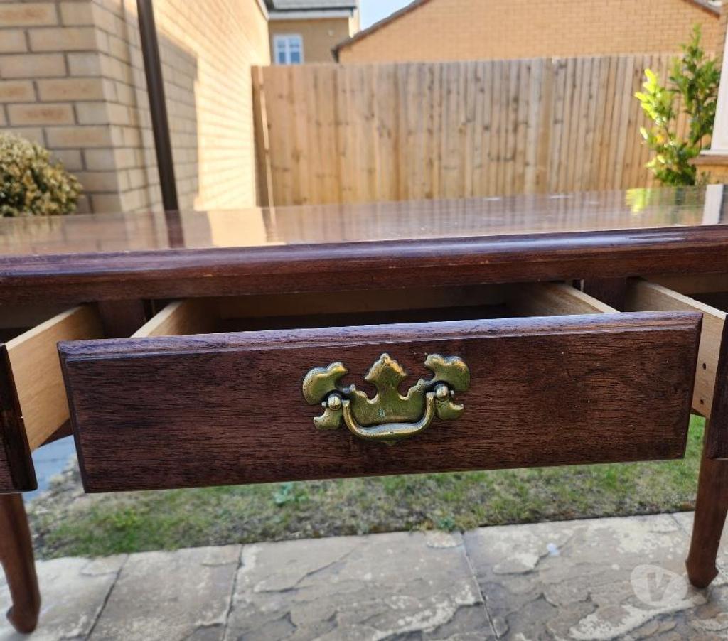 Furniture Bedfordshire Bedford - Photos for Mahogany-Finished Georgian-Style 3-Drawer