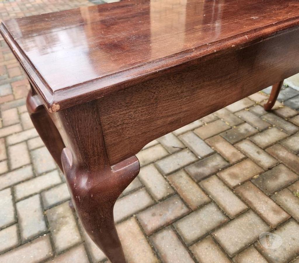 Furniture Bedfordshire Bedford - Photos for Mahogany-Finished Georgian-Style 3-Drawer