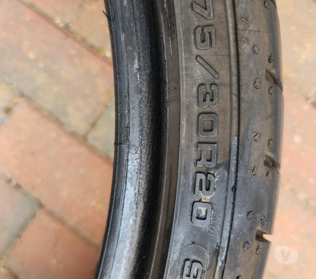 car spares Bedfordshire Bedford - Photos for 1x Goodyear RunFlat Tyre (275 30 R20 97Y)