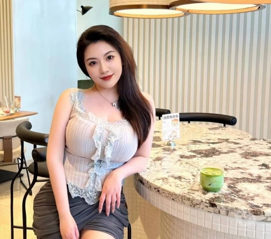 Escorts North London Enfield - Photos for 07392155631 Amazing Asian SERVICE💋Enfield