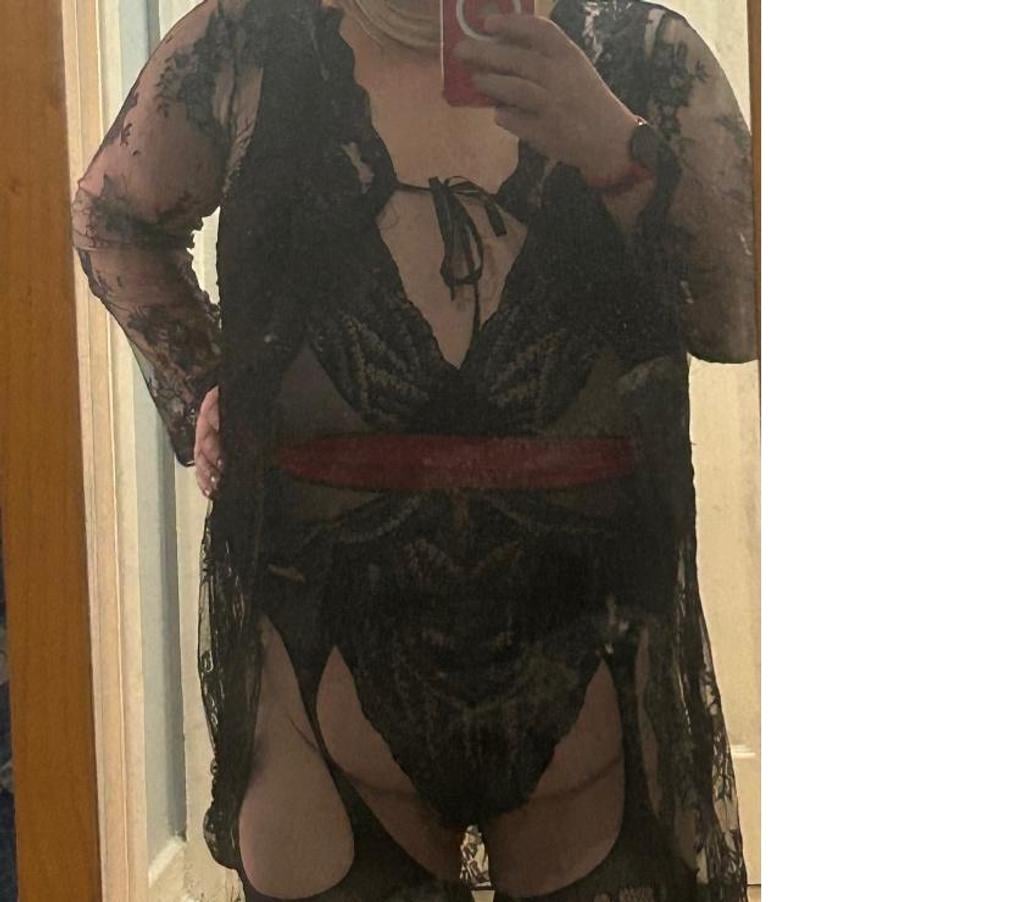 Trans Escorts South West London Tooting Broadway - South West London - Photos for Sexy Irish Trans Bottom 10 min walking form Tooting Broadway