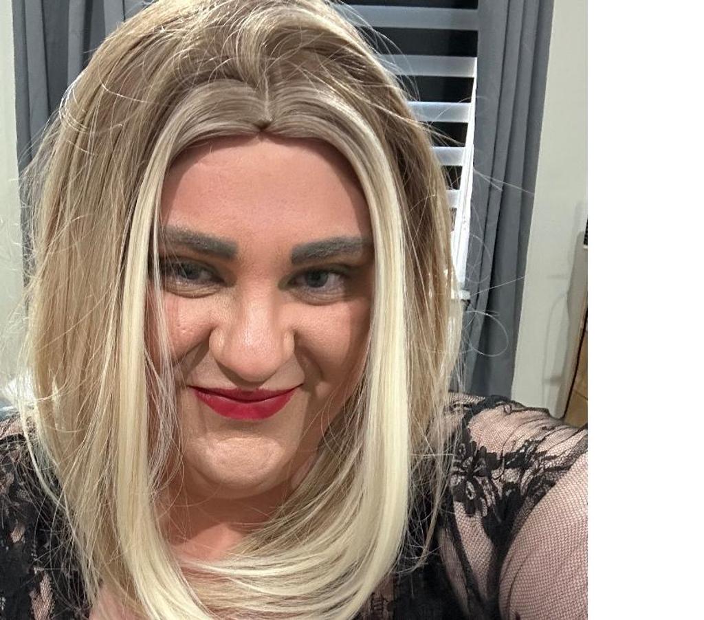 Trans Escorts South West London Tooting Broadway - South West London - Photos for Sexy Irish Trans Bottom 10 min walking form Tooting Broadway