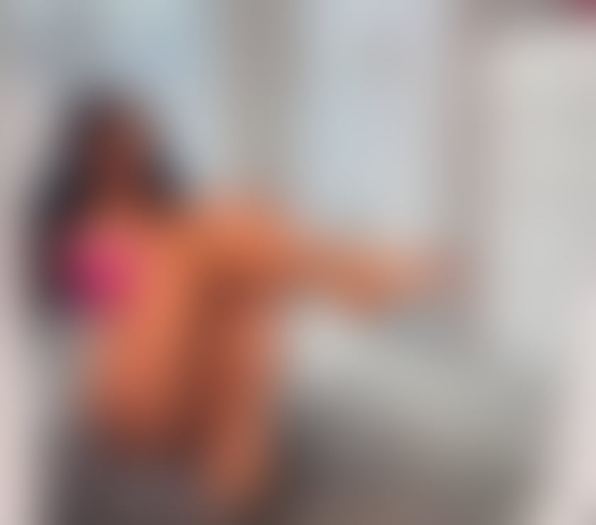 Escorts West Midlands Coventry - Photos for Mistress Jennifer back in Cov only for you my dear gents💋