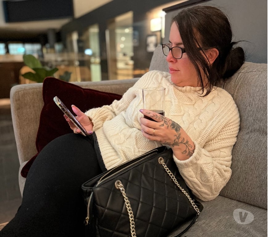 Adult Entertainment Norfolk Norwich - Photos for Foot fetish queen