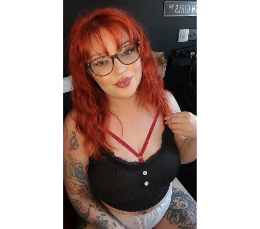 Adult Entertainment Cardiff Cardiff City Centre - Cardiff - Photos for CURVY WELSH REDHEAD MILF BIG JUGS AND ASS 07754296400