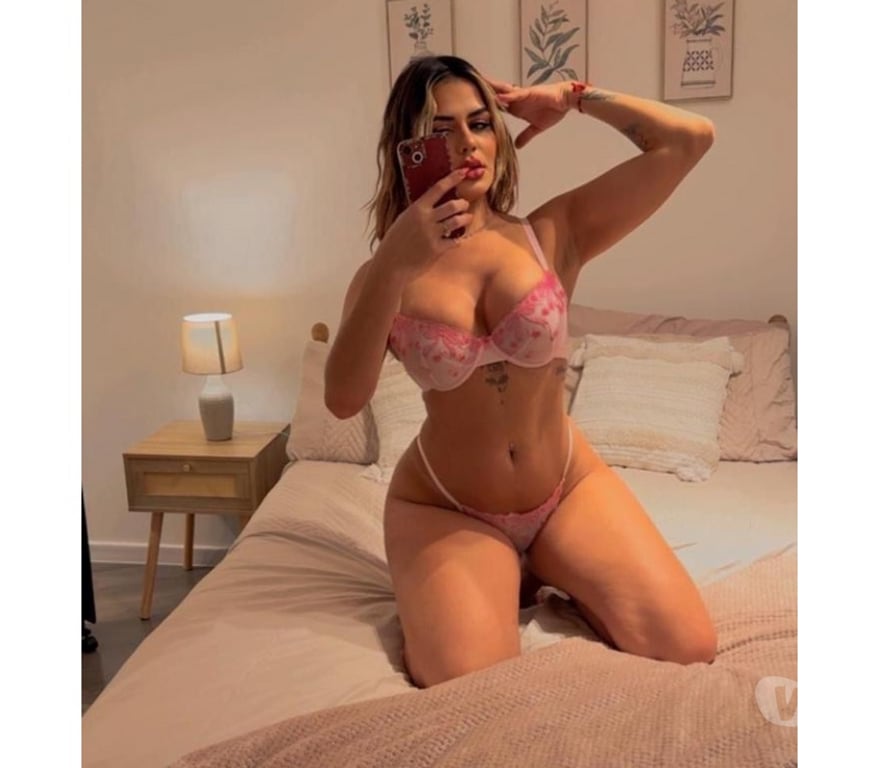Escorts West Midlands Wolverhampton - Photos for 🥂PARTY GIRL🍾FIVE⭐️SERVICE✨BRAZILIAN 🇧🇷🍸