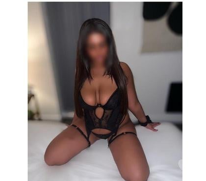 Escorts and Massages Bolton City Centre Bolton - Photos for Priya Louise💖😜