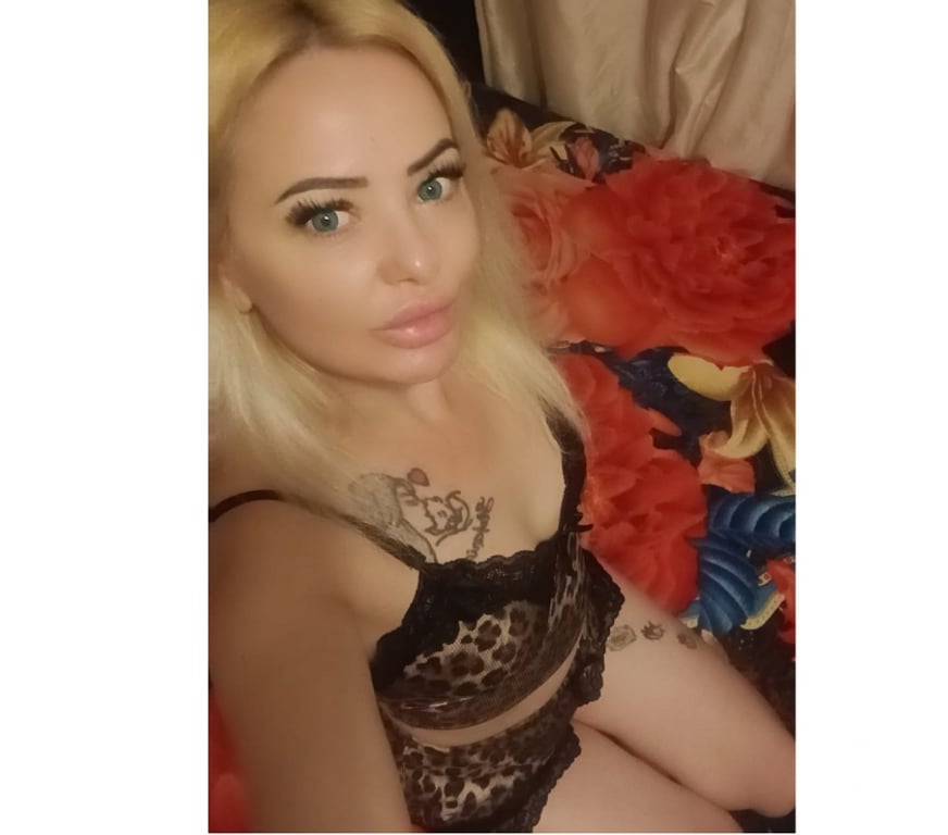 Escorts Warwickshire Nuneaton and Bedworth - Photos for Hi!l,m new in town 😘really pics